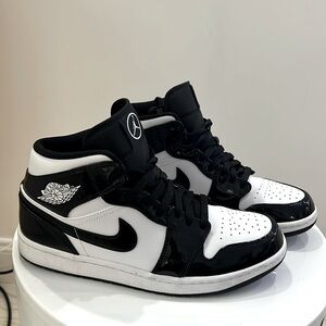 Air Jordan 1 Mid SE sneakers 👟SALE‼️